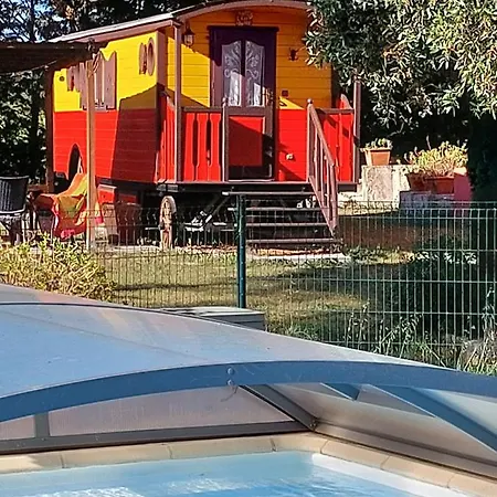 Et Roulottes Du Grand Puits * Saint-Laurent-d'Aigouze