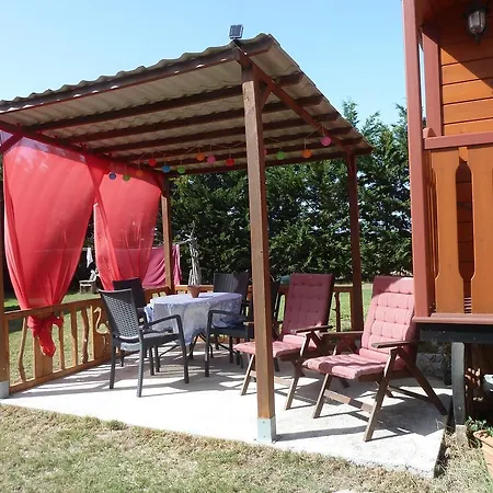 Guest house Et Roulottes Du Grand Puits